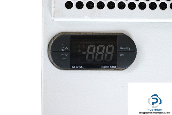 dkc-R5KLM10042LT-wall-mounted-indoor-cooler-(used)-2