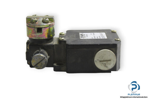 ter-pf33750100-limit-switch-2
