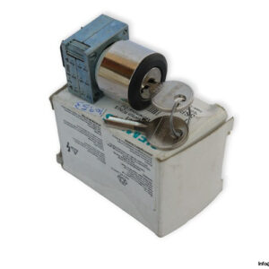 siemens-3SB3-500-4AD11-keyed-selector-switch-(new)