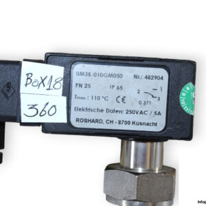 honsberg-UM3K-010GM055-flow-switch-used-2