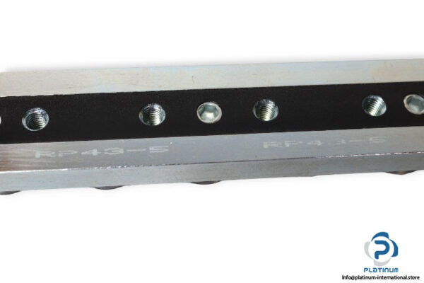 t-race-RP43-5-linear-roller-bearing-(new)-1