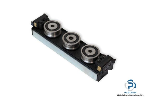 t-race-RP28-3-linear-roller-bearing-(new)