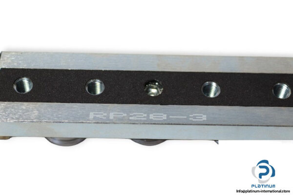 t-race-RP28-3-linear-roller-bearing-(new)-1