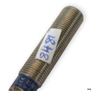 telemecanique-XS1M12PA370-inductive-sensor-new-5