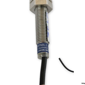 telemecanique-XS608B1NBL2-inductive-proximity-sensor-new-4