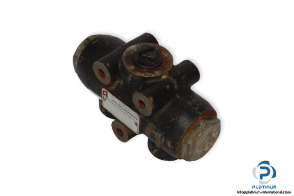 bucher-MTDA08-025R-flow-divider-used