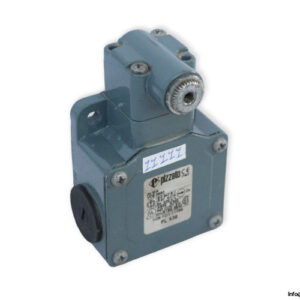 pizzato-FL-538-limit-switch-(used)