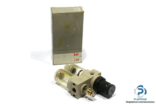 Metal-work-5206008-lubricator