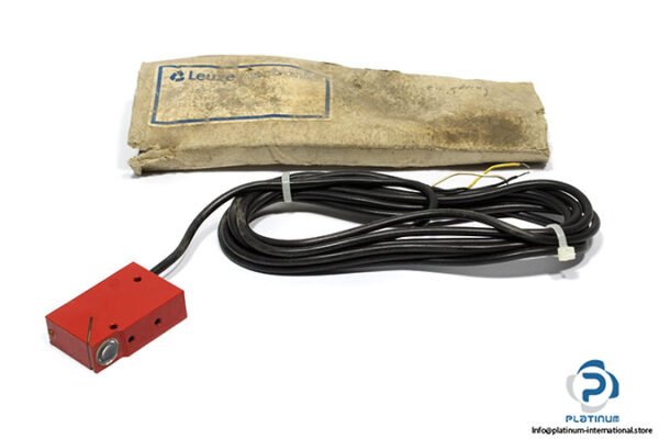 leuze-RK-18_4-150G-photoelectric-retro-reflective-sensor