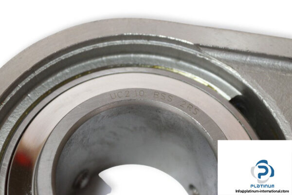 beco-SUCSFL210-stainless-steel-oval-flange-housing-unit-(new)-2