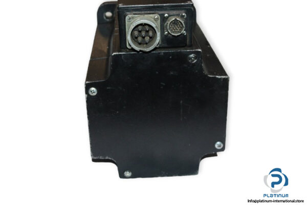 vickers-T-3-V3-020-17-06-E5-servo-motor-used-1