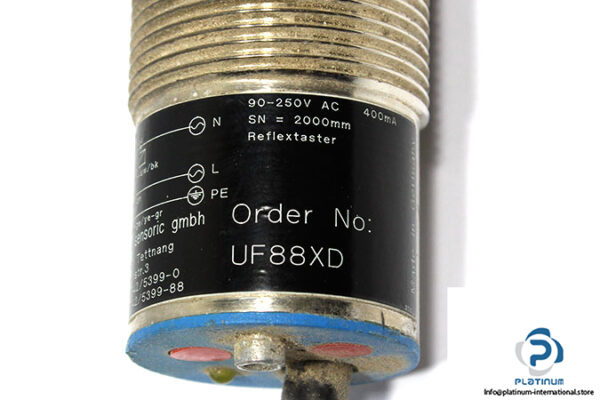 wenglor-uf88xd-photoelectric-reflex-sensor-3