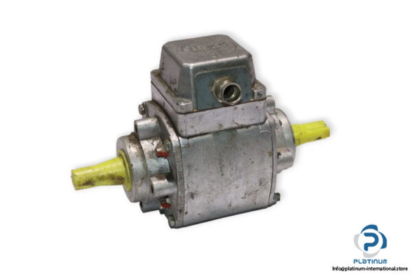 lenze-14.820.06.10.1-clutch-brake-used