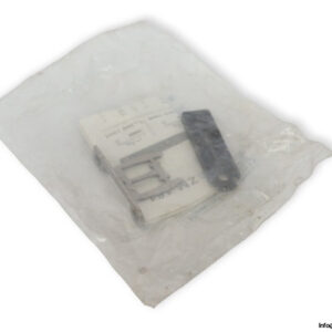 schmersal-AZM-161-B1-straight-actuator-(New)