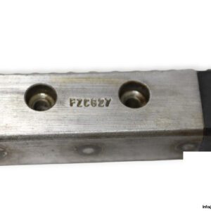 ina-FZC627-linear-recirculating-ball-bearing-(used)-1