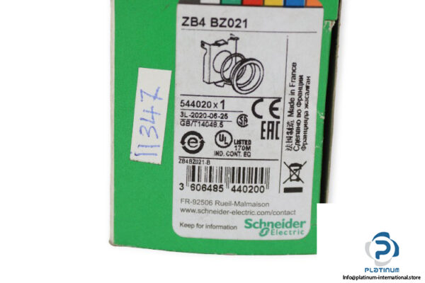 schneider-electric-ZB4-BZ021-flush-mounting-kit-(new)-2