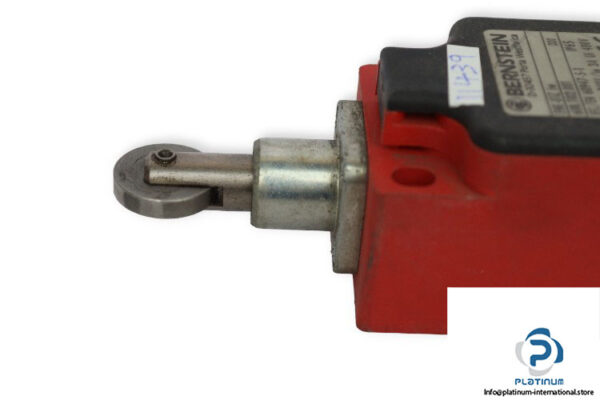 bernstein-ENK-U1Z-IW-safety-switch-(New)-1