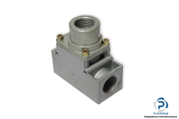 bosch-0-821-000-011-shuttle-valve-used