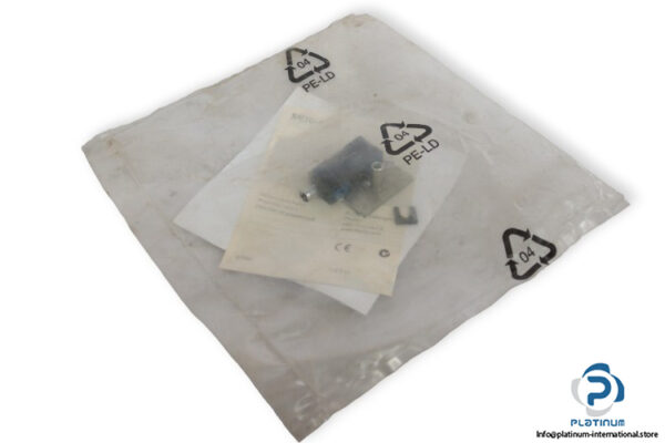 festo-SMTO-1-NS-S-LED-24C-proximity-sensor-(new)