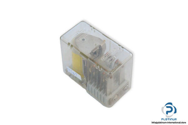 kuhnke-8393-industrial-switching-relay-(used)