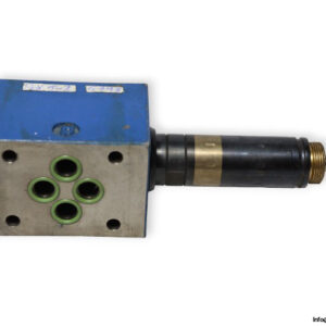 bosch-0-810-091-612-directional-control-valve-used-2