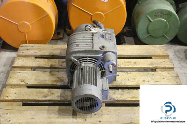 gebr-becker-kvt-2-60-vacuum-pump-2