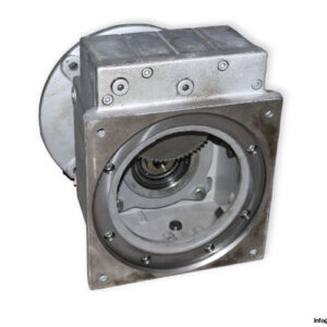 lenze-GST09-2M-VCK-helical-gearbox-used-1