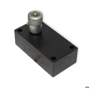 parker-PC-MS400S-20LT-pressure-compensated-flow-control-valve-used