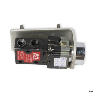 Mecman-550-153-push-button-valve-(used)-1