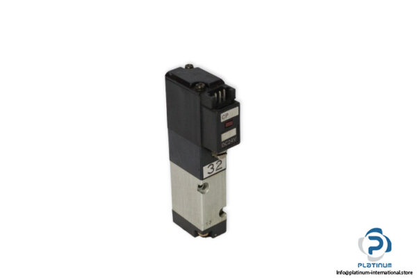 A110-4E1-83-single-solenoid-valve-used
