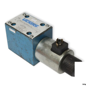 vickers-DG4V-5-2ALJ-M-U-H-6-20-solenoid-operated-directional-valve-used