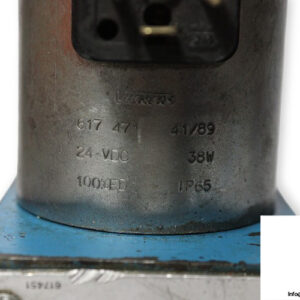 vickers-DG4V-5-2ALJ-M-U-H-6-20-solenoid-operated-directional-valve-used-2