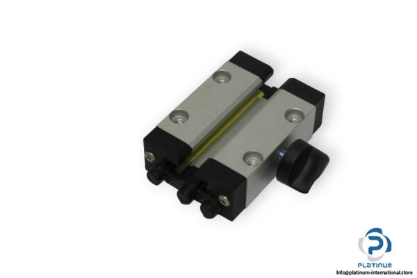 igus-TW-01-15-linear-guide-carriage