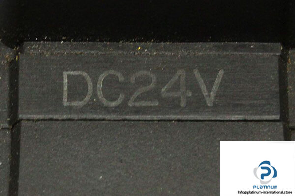 smc-evs7-6-fg-d-dc24v-double-solenoid-valve-3