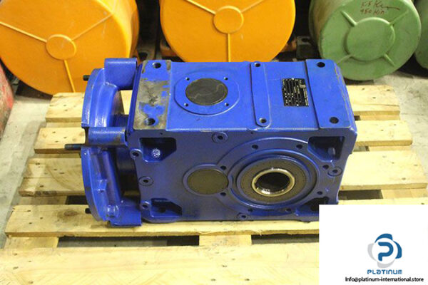 rossi-mr-ci-160-uo2a-bevel-helical-gear-motor-2