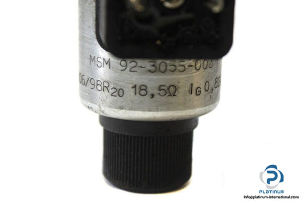 diplomatic-e4e-s121_i_51-24-directional-control-valve-2