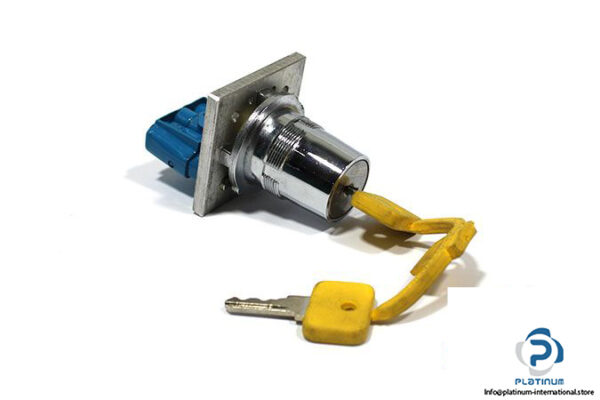 crouzet-89-544-501-manual-actuator-with-key-2-2