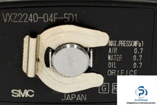 smc-vxz2240-04f-5d1-single-solenoid-valve-4