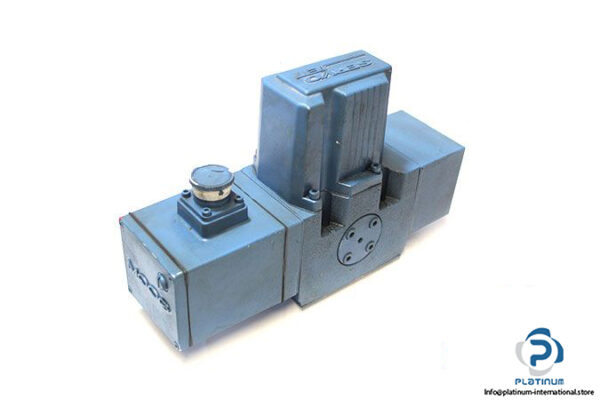 moog-d661-4713-servo-proportional-control-valve