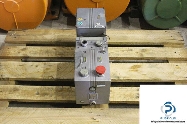 varian-hs-652-dual-stage-rotary-vane-vacuum-pump-1