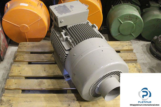 siemens-1la5207-4aa10-z-3-phase-e-motor-2