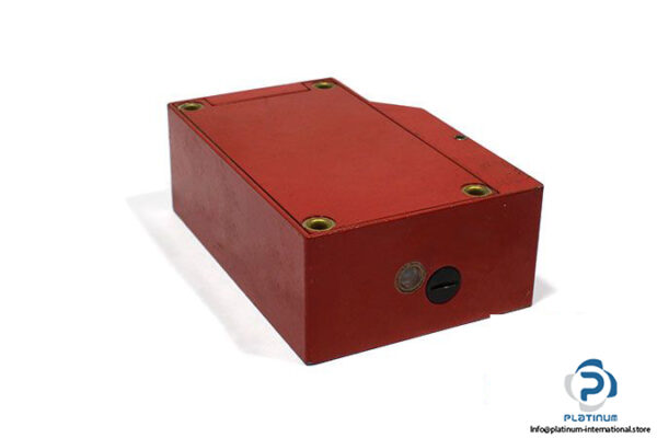 leuze-rk-85_4a-energetic-diffuse-reflection-light-scanner-2