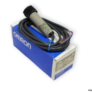 omron-E3F2-DS30B4-photoelectric-sensor-(new)