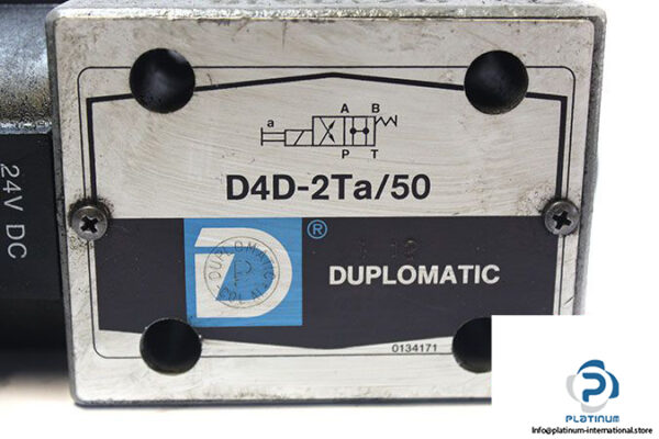 duplomatic-d4d-2ta_50-solenoid-operated-directional-valve-1