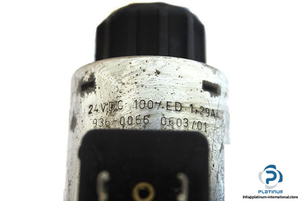 saturn-sev-03-c3b-0000-directional-control-valve-2