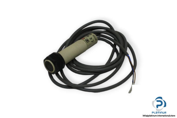 omron-E3F2-DS10Z1-N-photoelectric-sensor-(used)