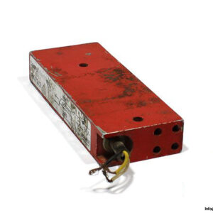 leuze-RK-72_2-unpolarized-retro-reflective-photoelectric-sensor