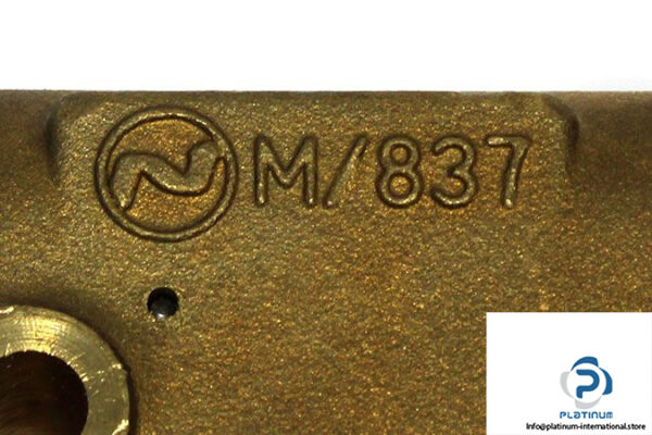 norgren-m_839-heavy-duty-uni-directional-flow-regulator-used-3