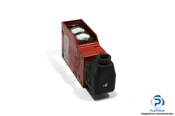 leuze-RK-85_7-10-energetic-diffuse-reflection-light-scanner