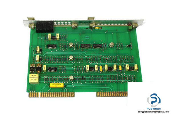 cb097-cc-50e522813g01-50c756813c-circuit-board-2